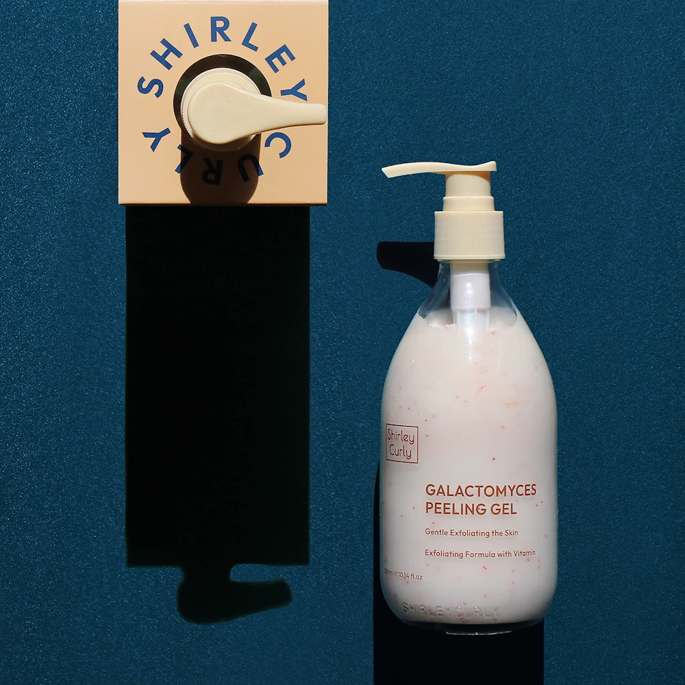 Hộp Và Chai Gel Tẩy Tế Bào Chết Shirley Curly Galactomyces Peeling Gel - 1Mall.vn