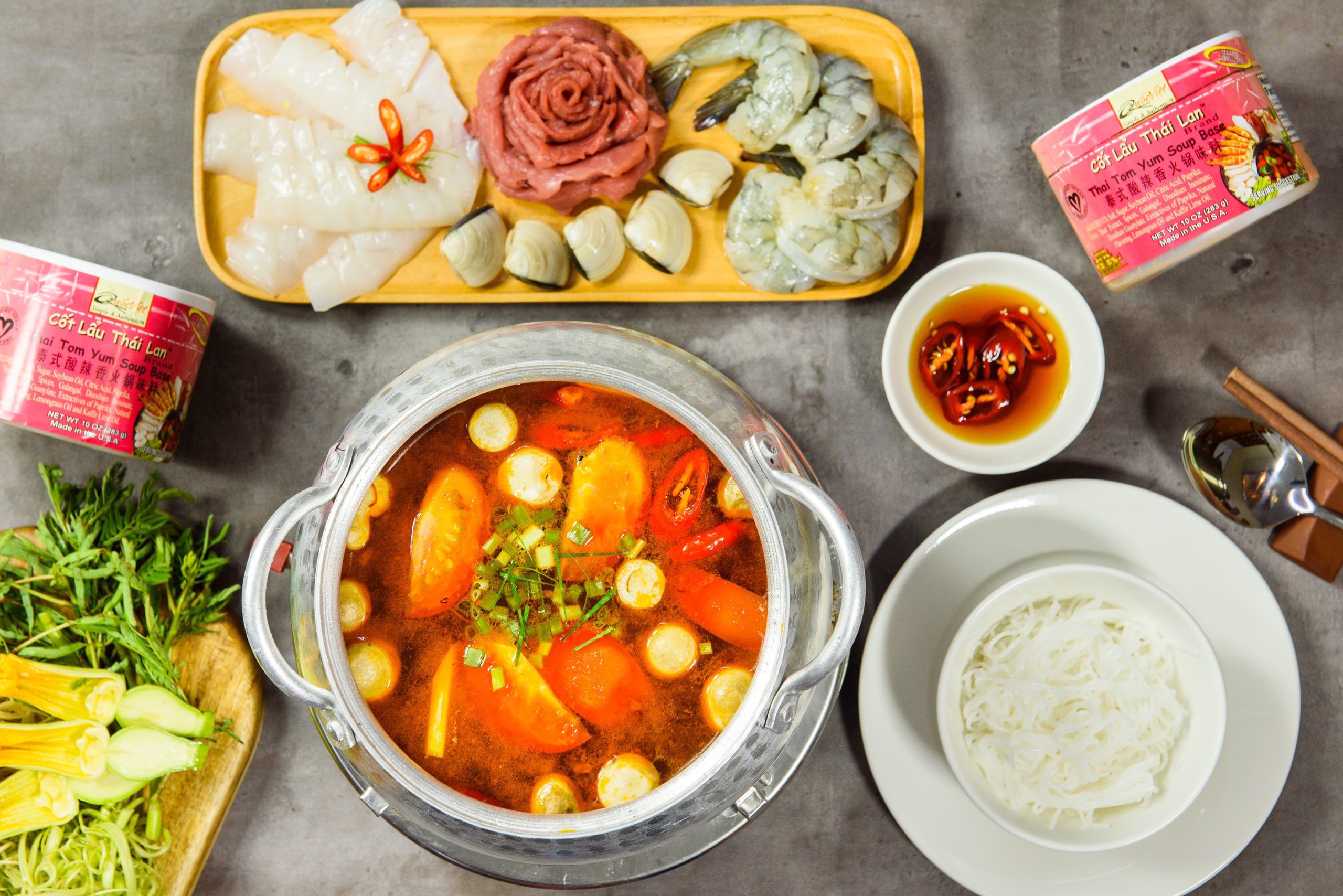 Nấu Món Lẩu Thái Với Cốt Lẩu Thái ® Brand – Thai Tom Yum Soup Base